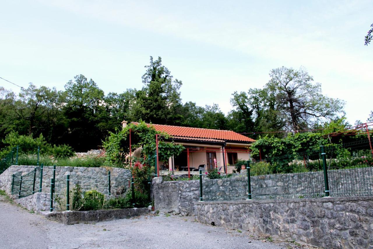 Holiday Home Gazevic Virpazar Exteriör bild