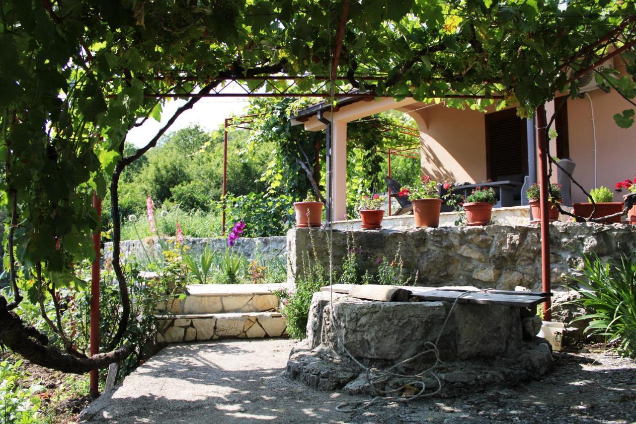 Holiday Home Gazevic Virpazar Exteriör bild