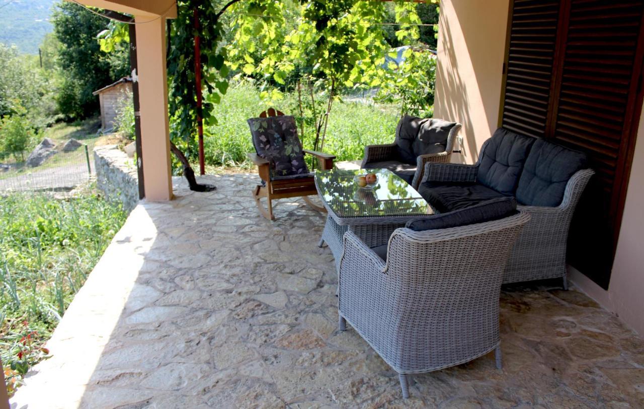 Holiday Home Gazevic Virpazar Exteriör bild
