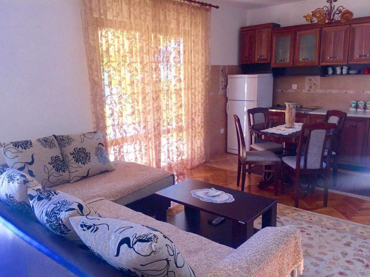 Holiday Home Gazevic Virpazar Exteriör bild